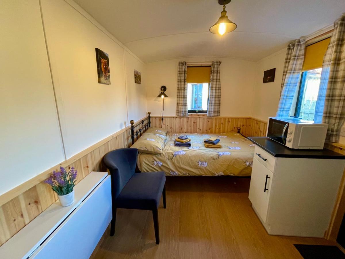 Per Ardua Shepherds Hut 포트 윌리엄 외부 사진