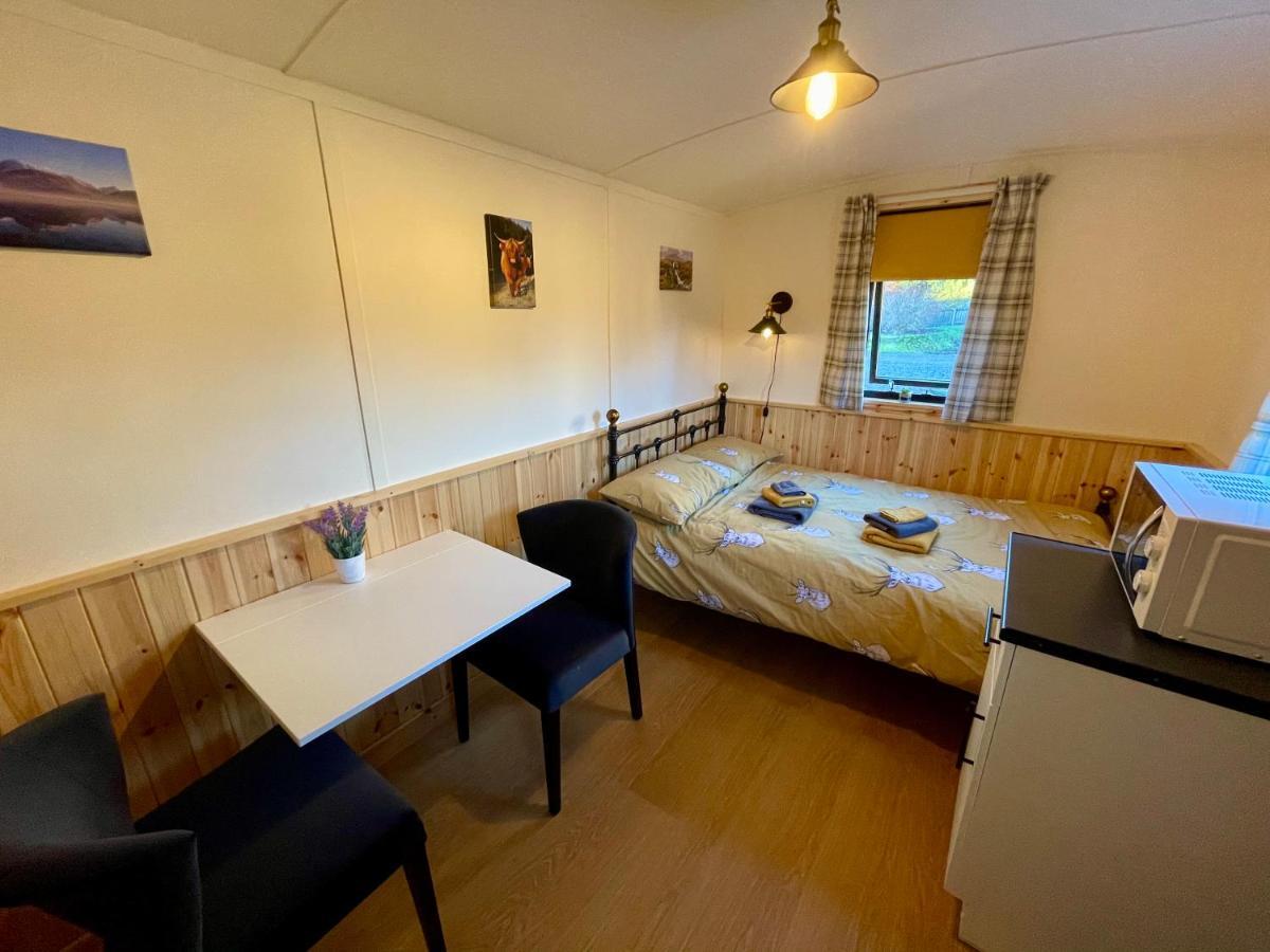 Per Ardua Shepherds Hut 포트 윌리엄 외부 사진